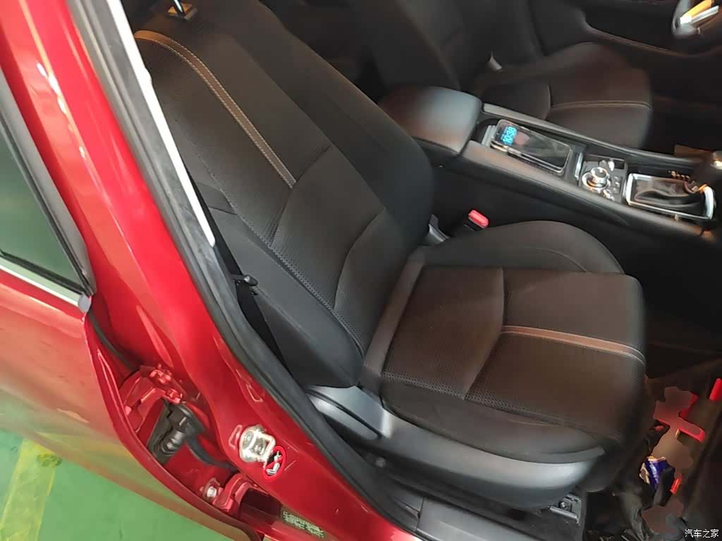 Mazda Mazda3, 2018 25