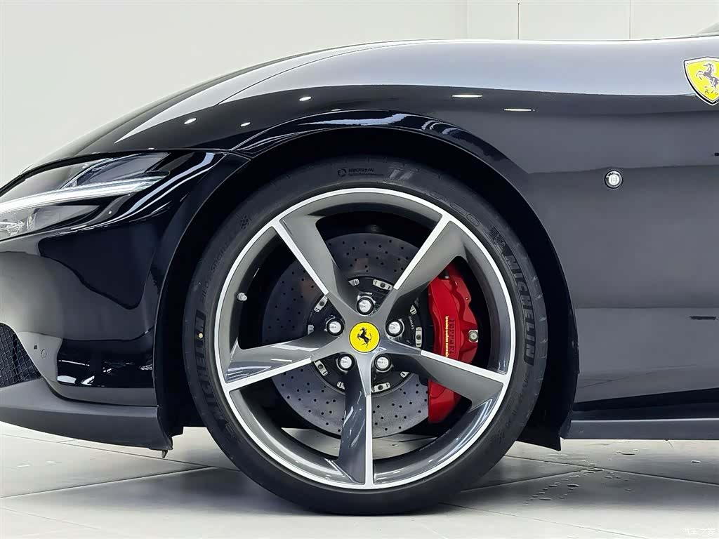 Ferrari Roma, 2021 3