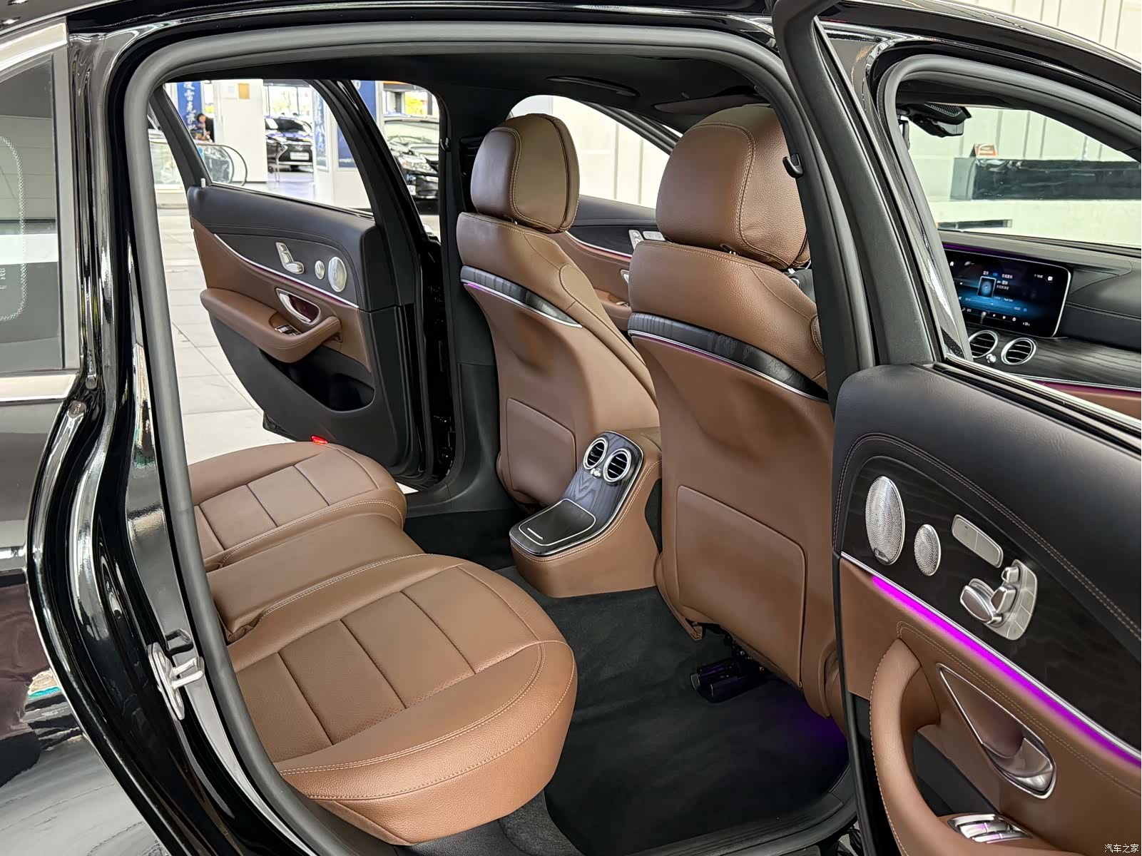 Mercedes-Benz E-Class, 2021 10