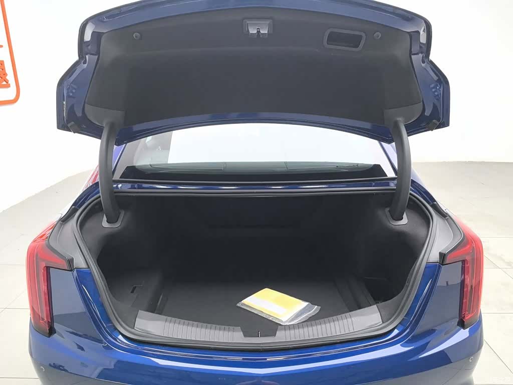 Cadillac CT5, 2023 16