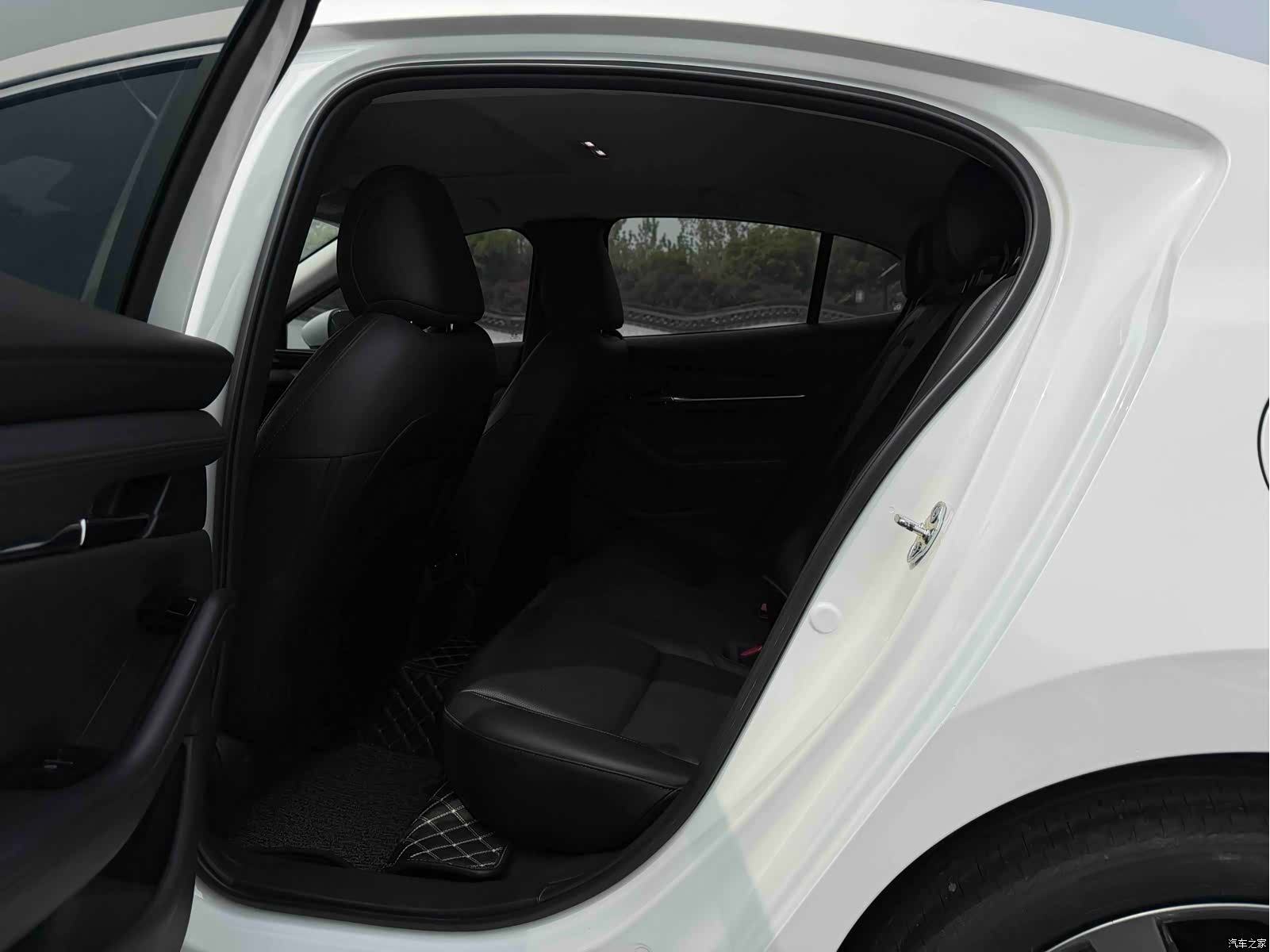 Mazda Mazda3, 2020 9