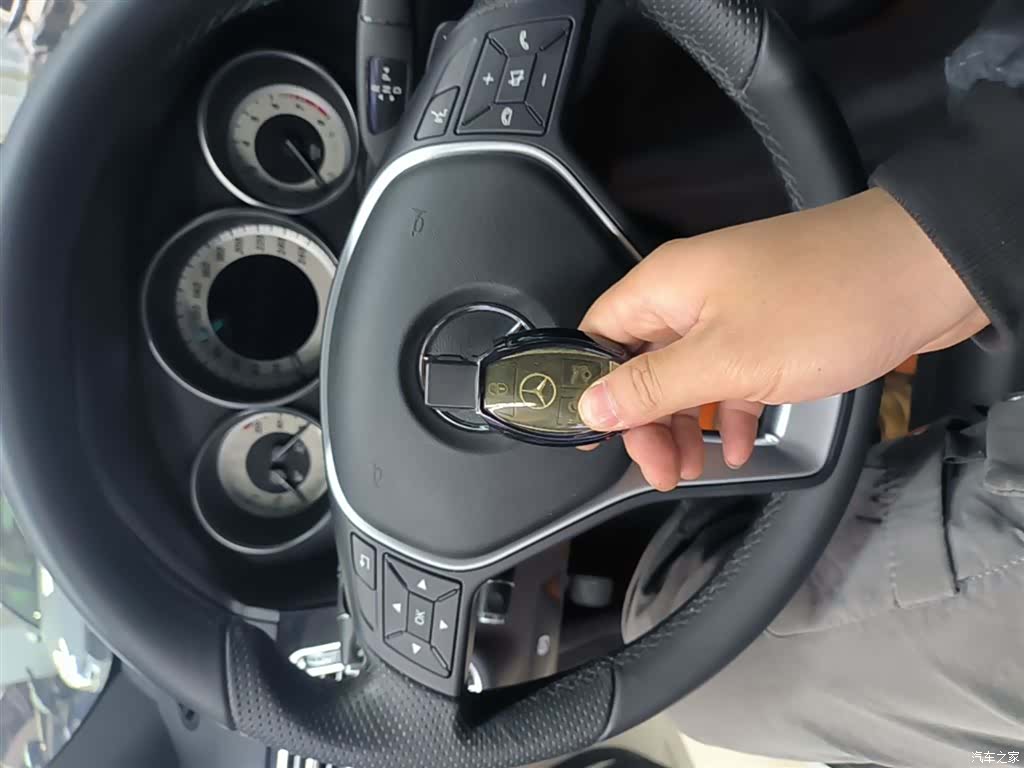 Mercedes-Benz E-Class, 2014 8