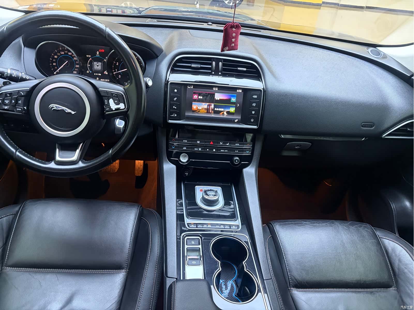 Jaguar F-PACE, 2016 7