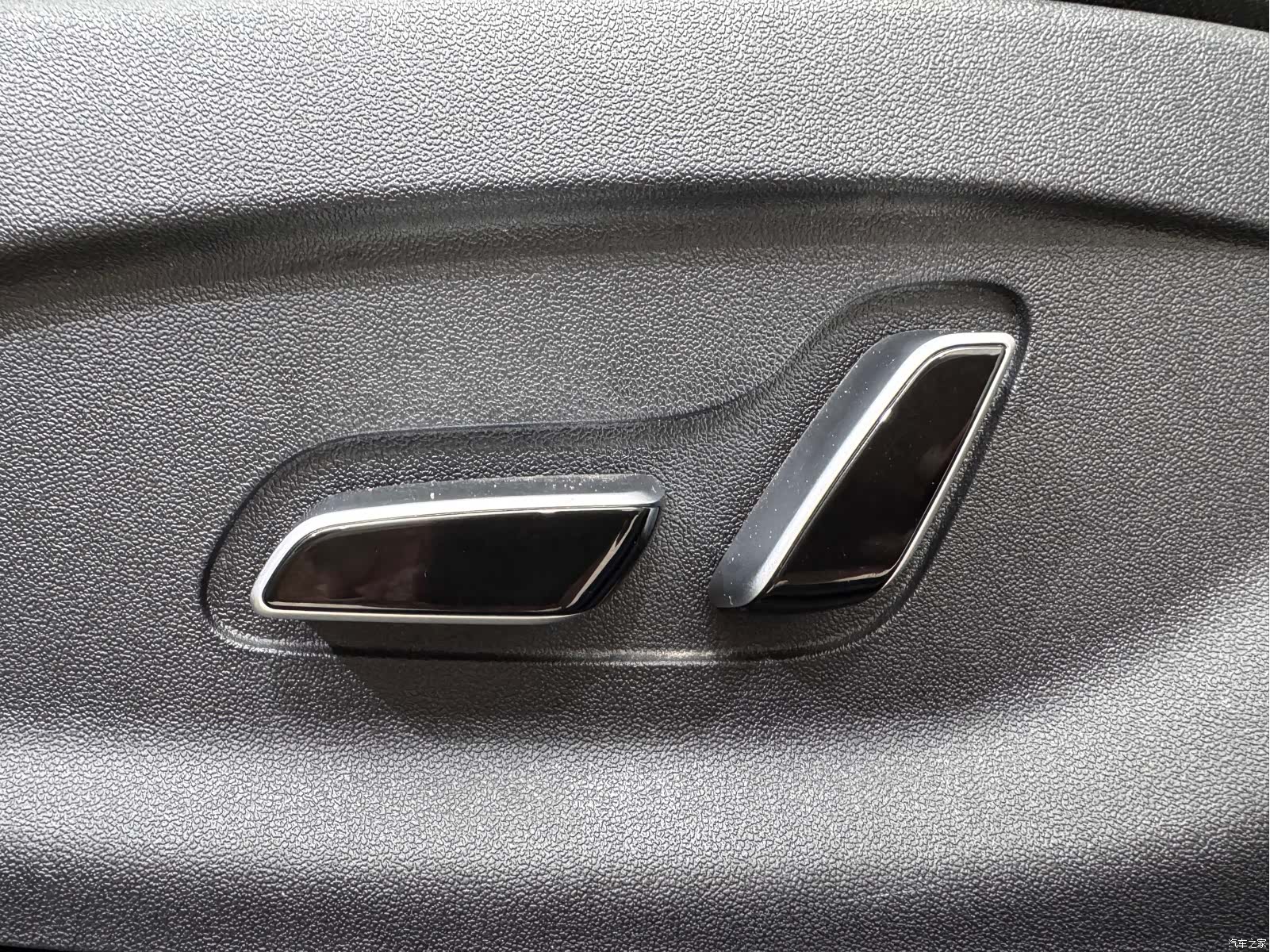 BYD Dolphin, 2023 16