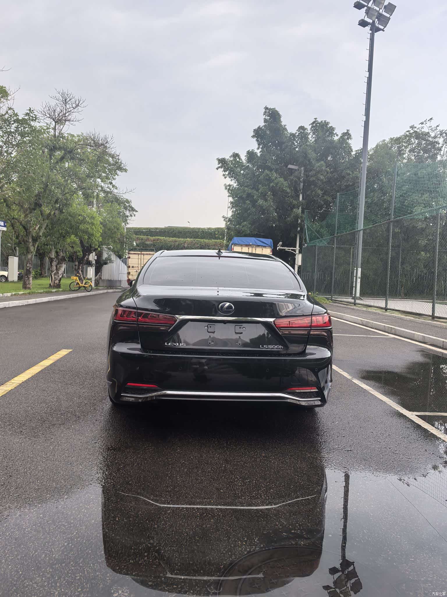 Lexus LS, 2023 все фото