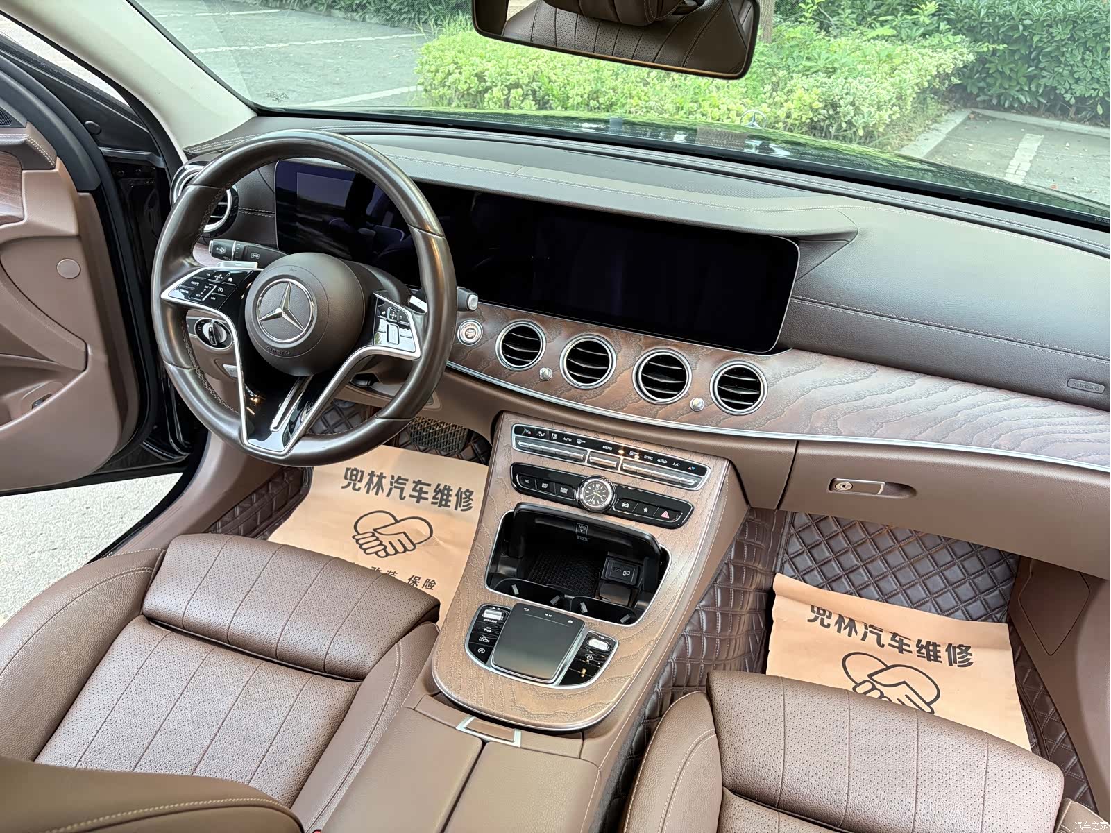 Mercedes-Benz E-Class, 2022 10