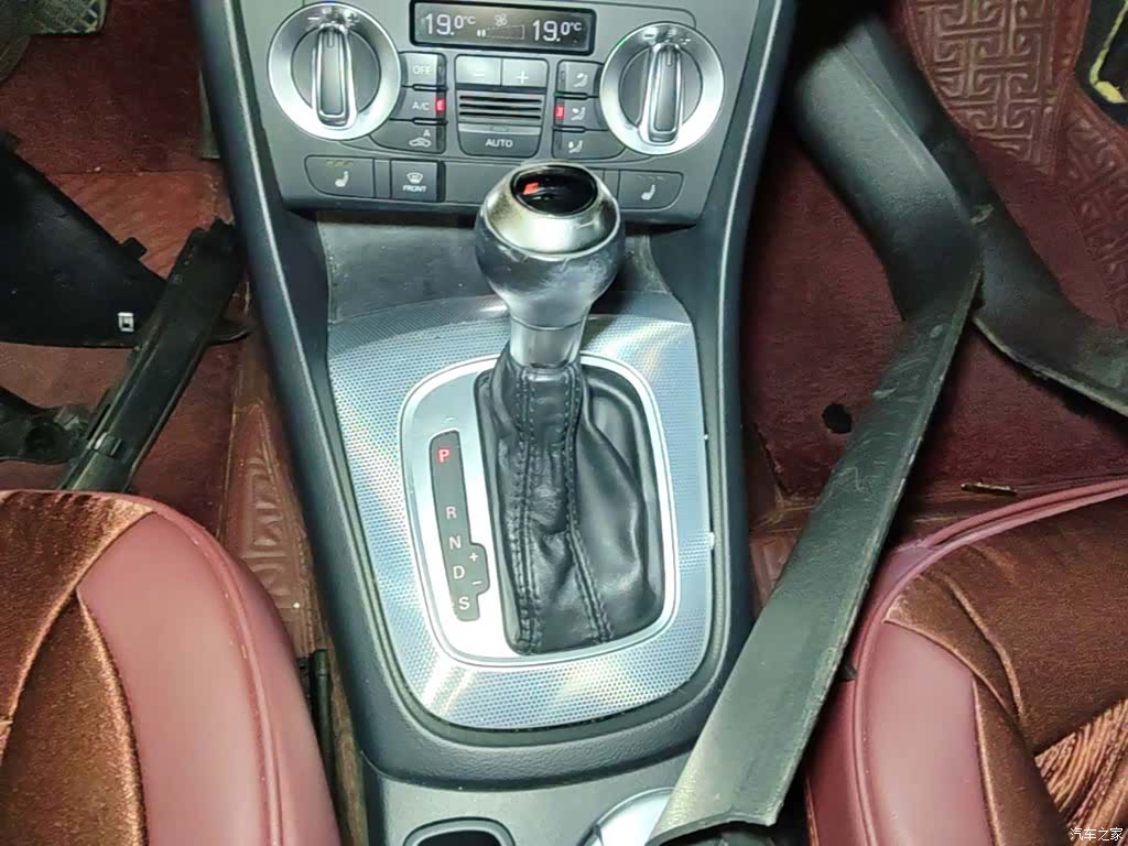 Audi Q3, 2015 14