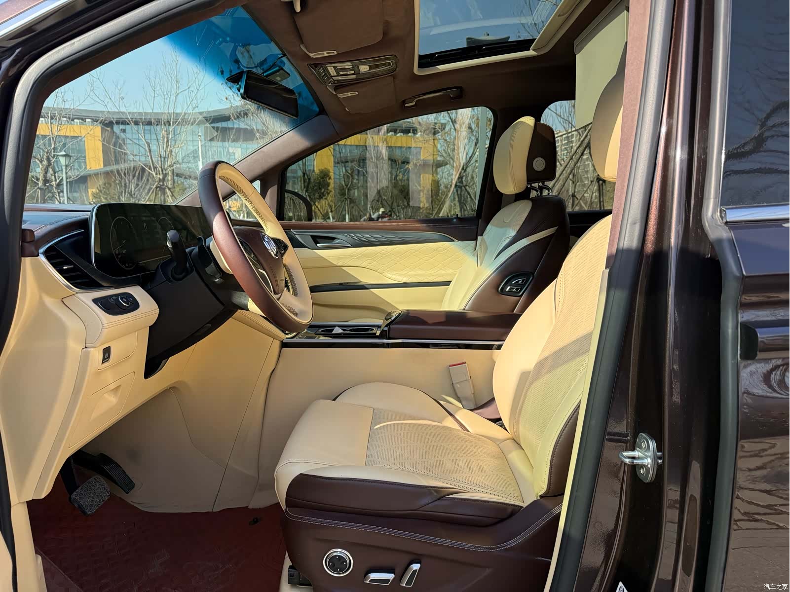 Buick GL8, 2021 8
