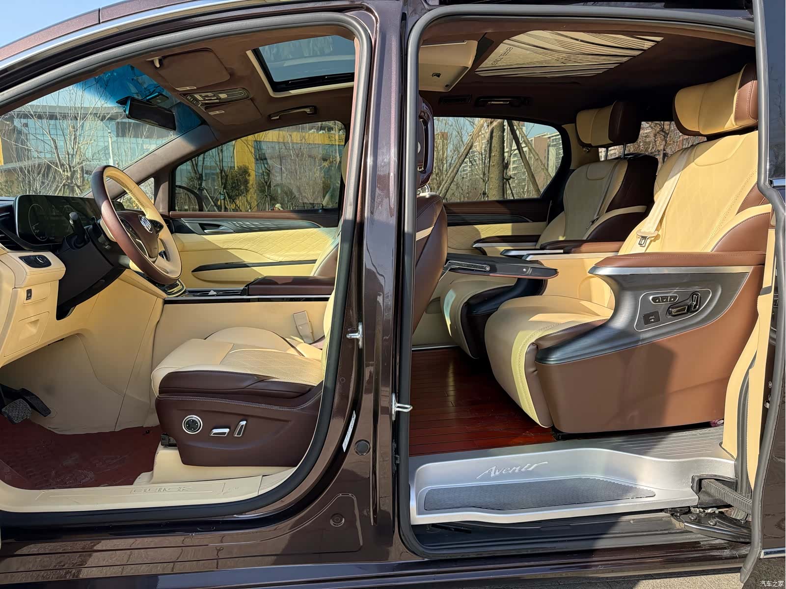 Buick GL8, 2021 9