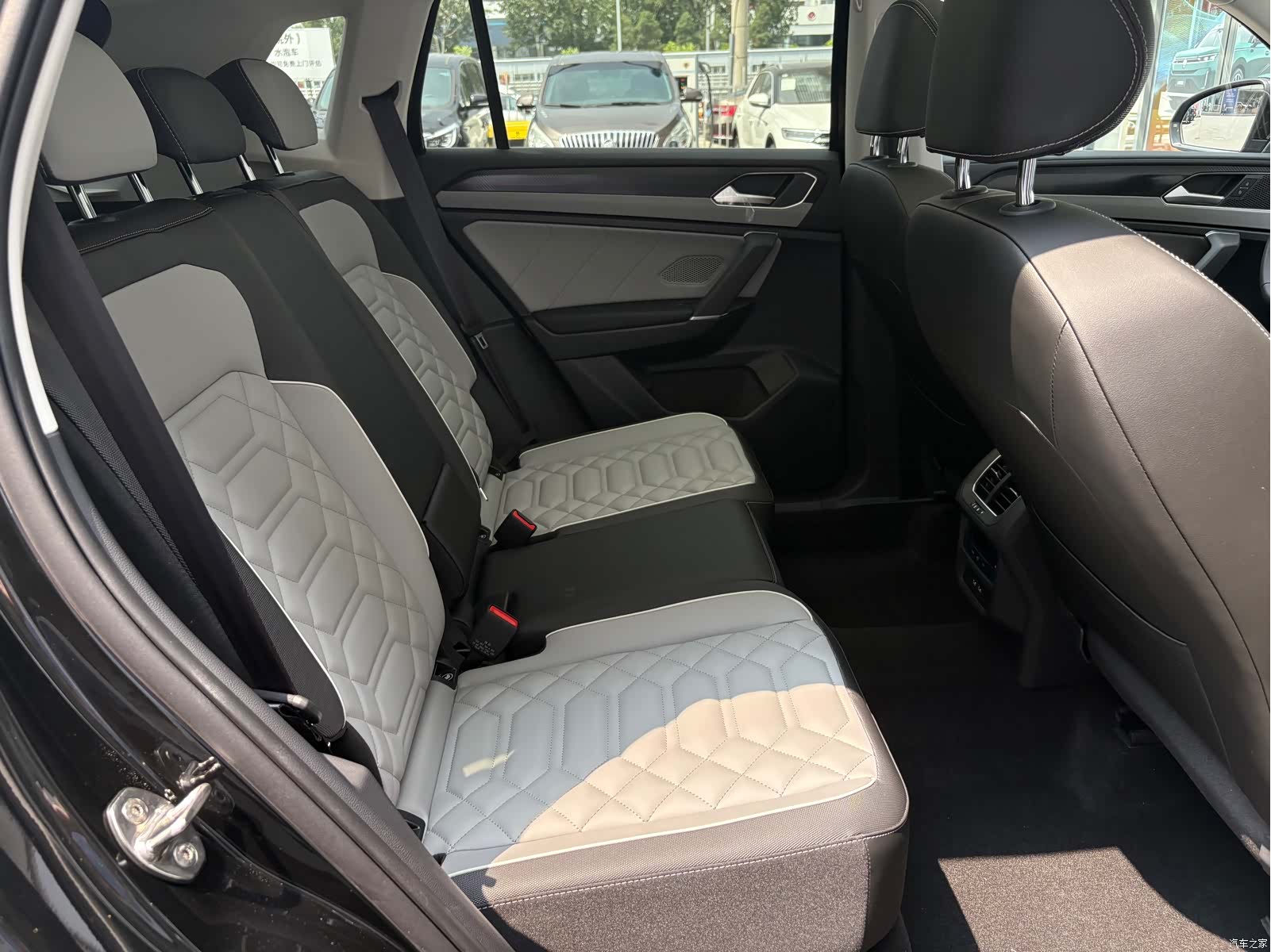 Volkswagen Tayron, 2026 6
