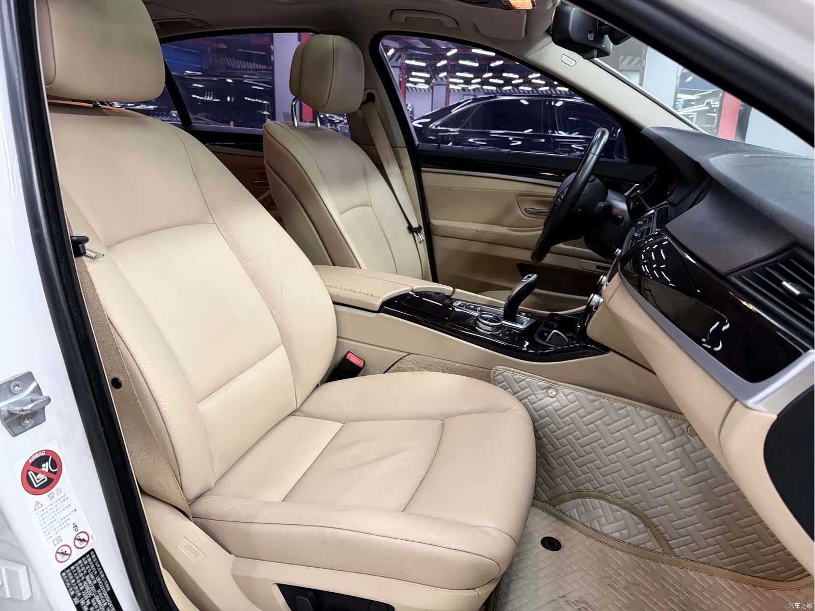 BMW 5 Series, 2013 33