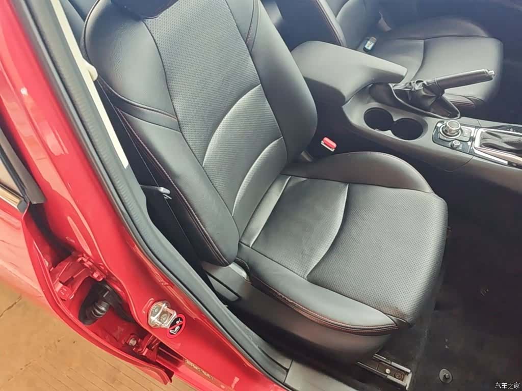 Mazda Mazda3, 2016 25
