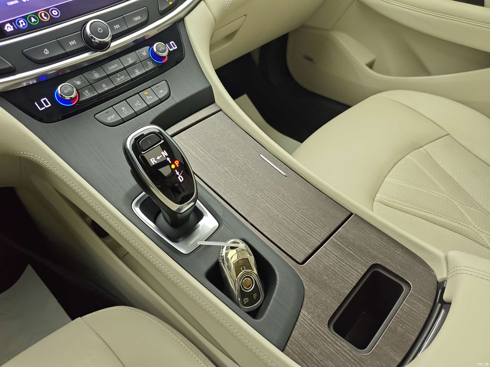 Buick LaCrosse, 2021 27