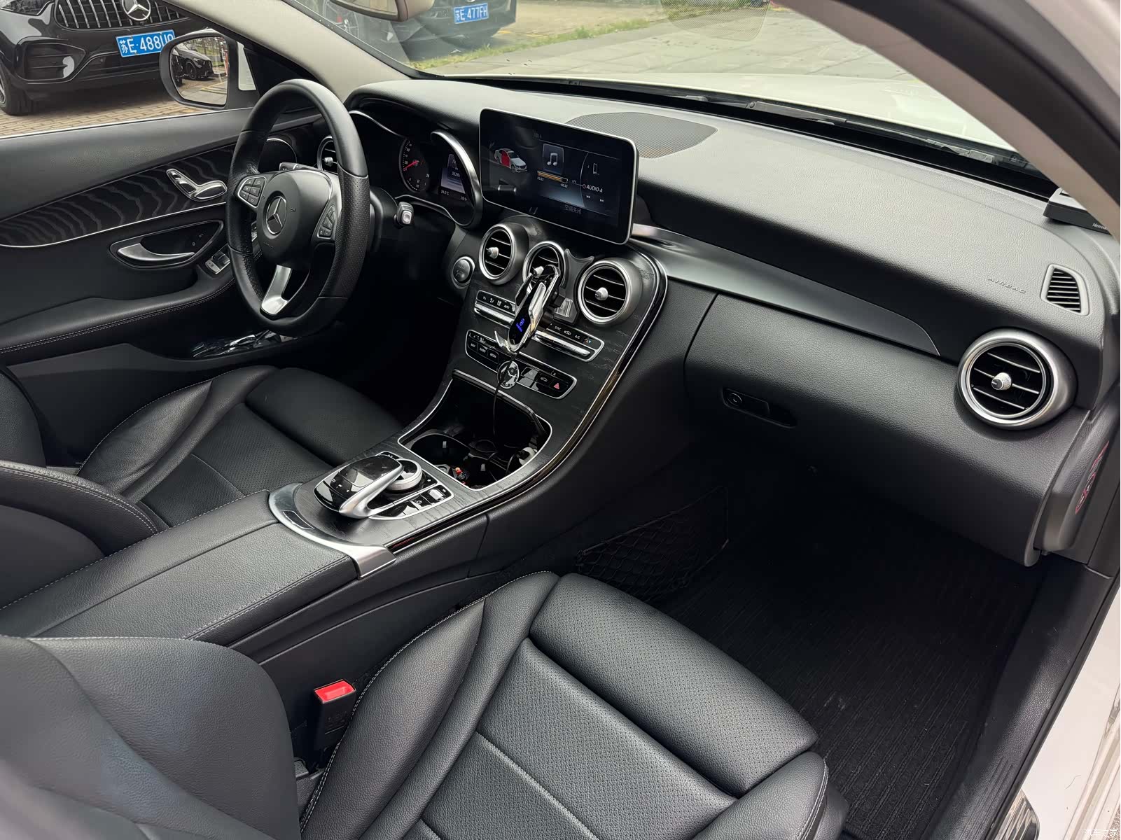 Mercedes-Benz C-Class, 2016 19