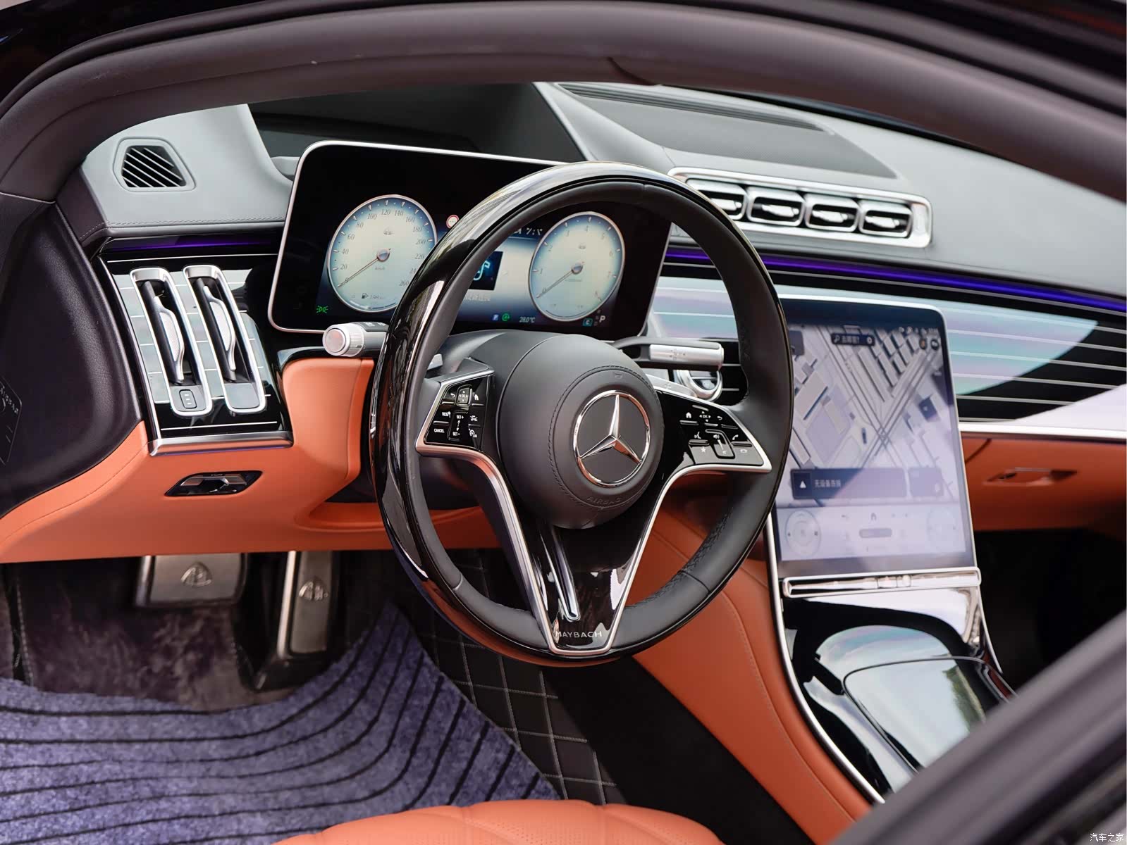 Maybach S-Class, 2023 12