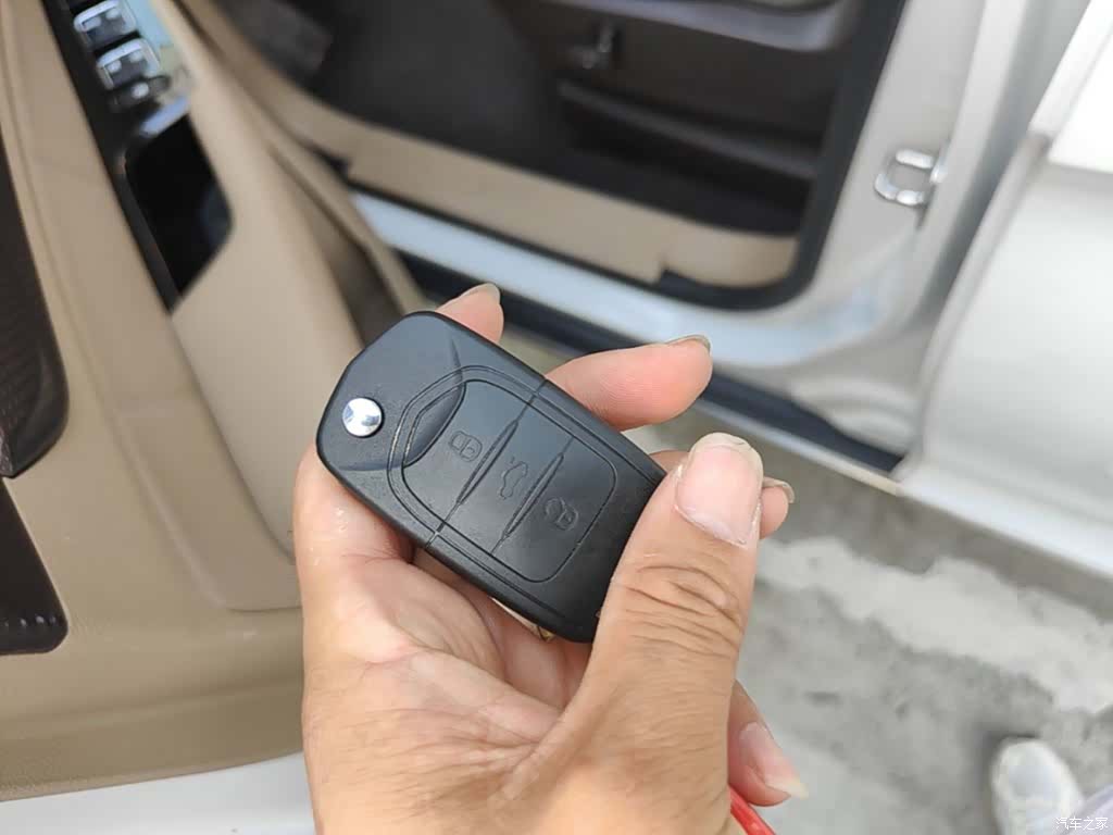 Wuling 730, 2017 9