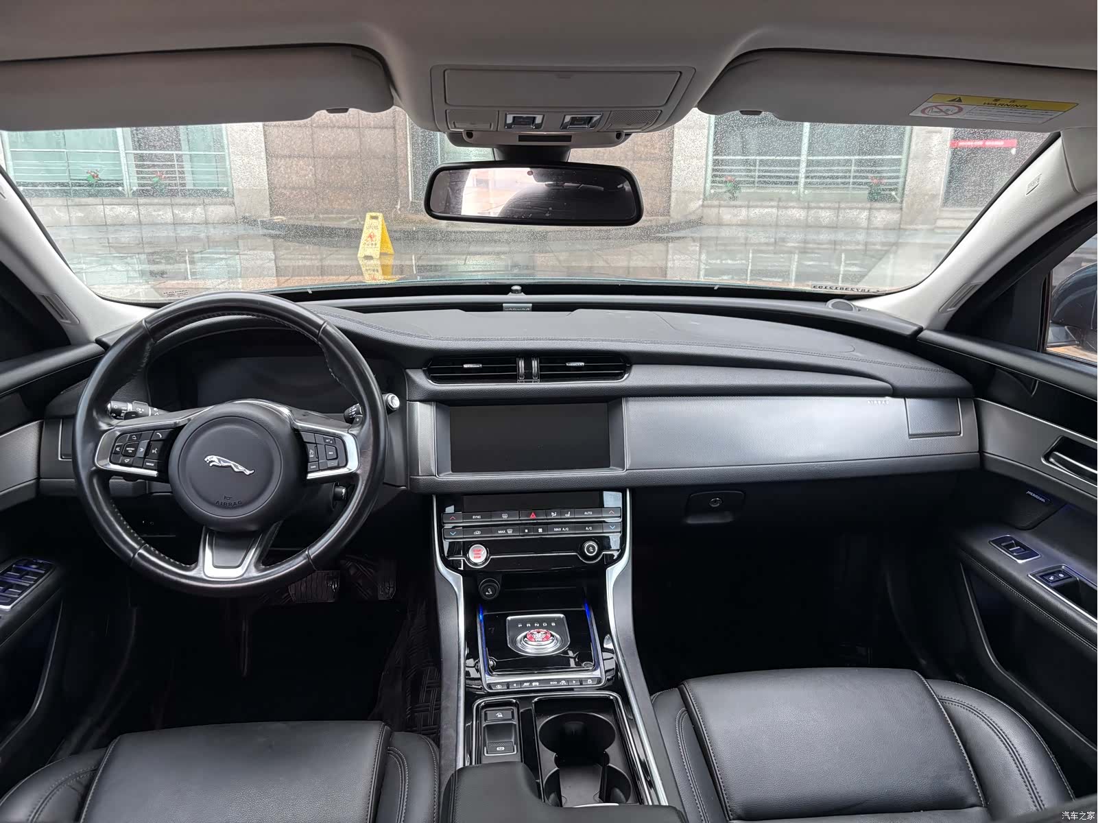 Land Rover P200, 2020 23