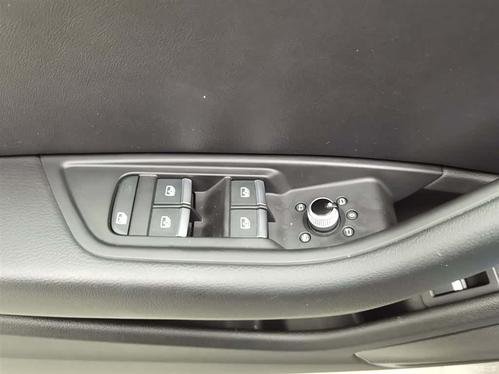 Audi A4L, 2020 9