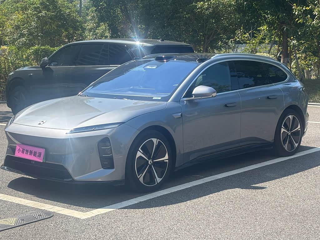 NIO ET5T