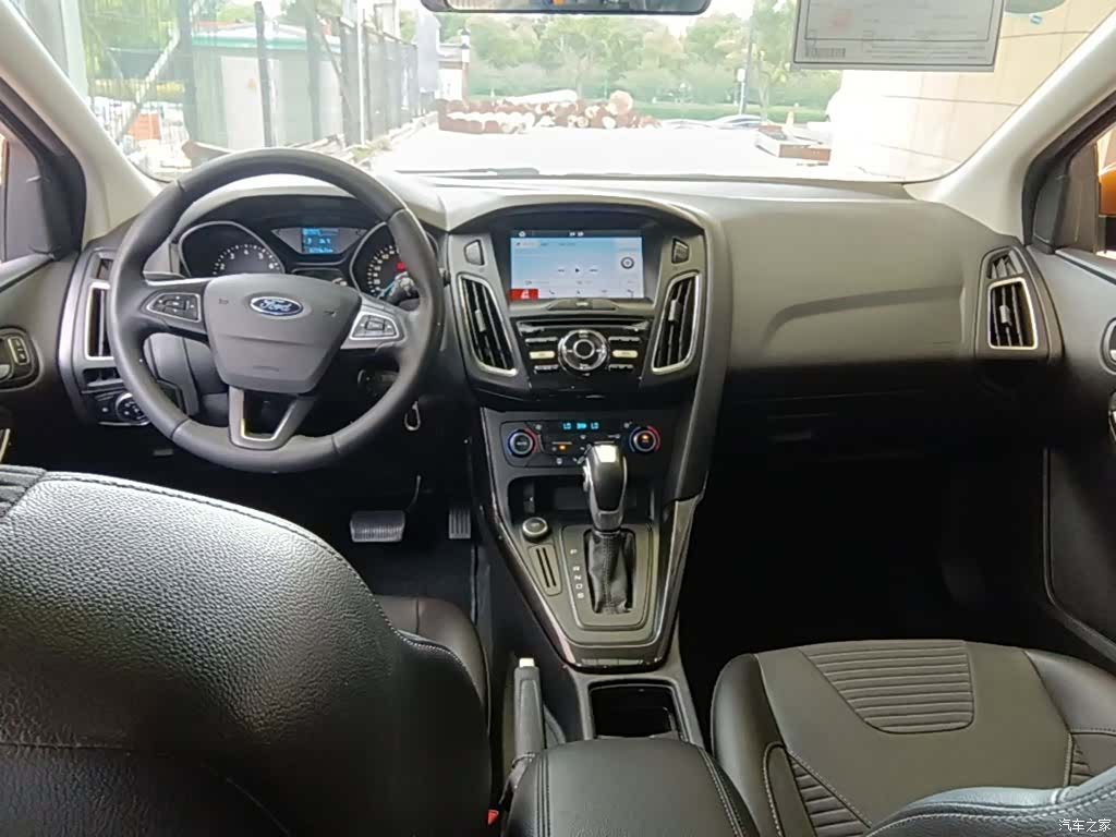 Ford Focus, 2017 10
