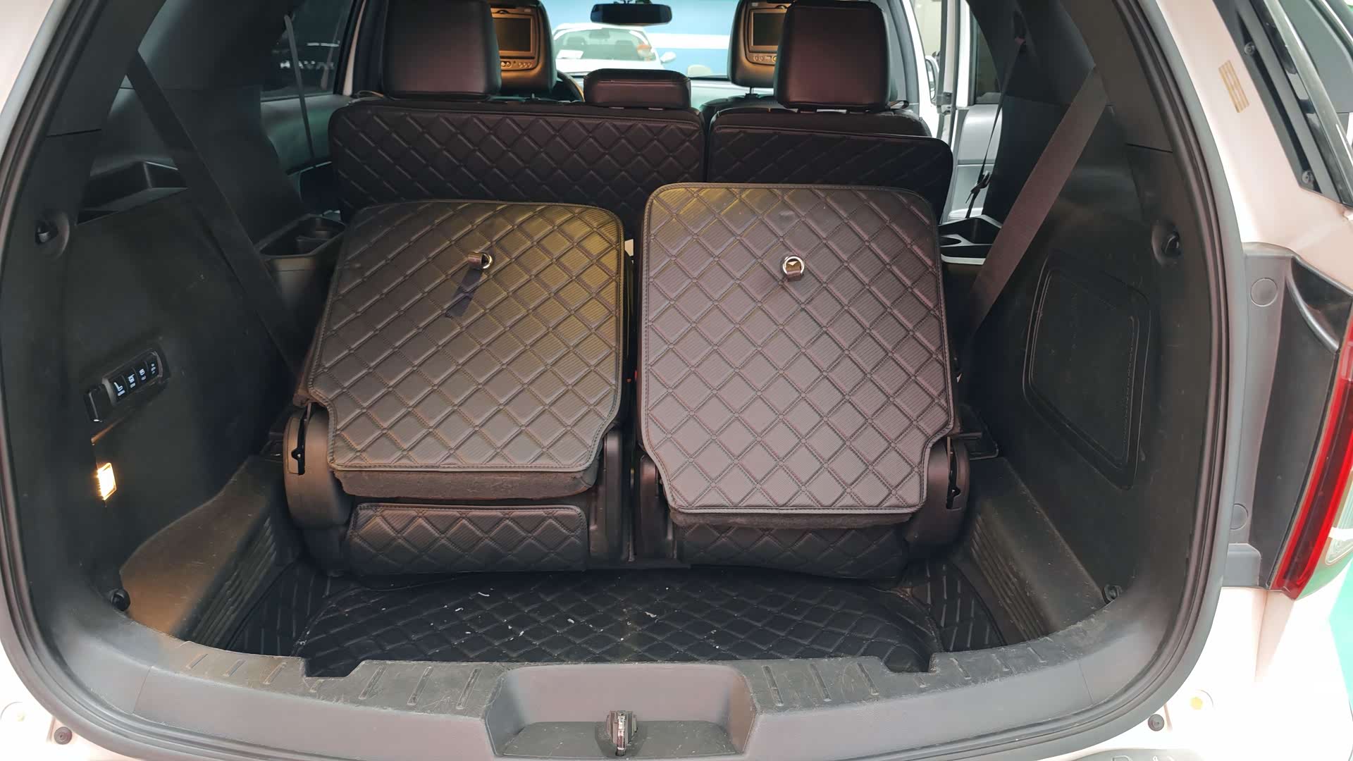 Ford Explorer, 2015 15