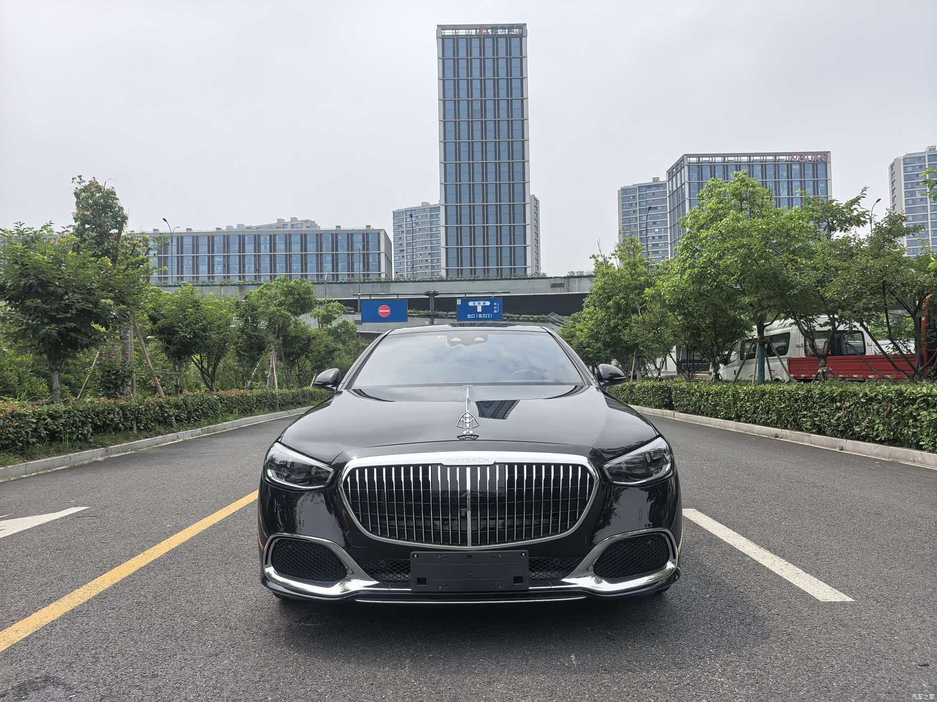 Maybach S-Class, 2023 2