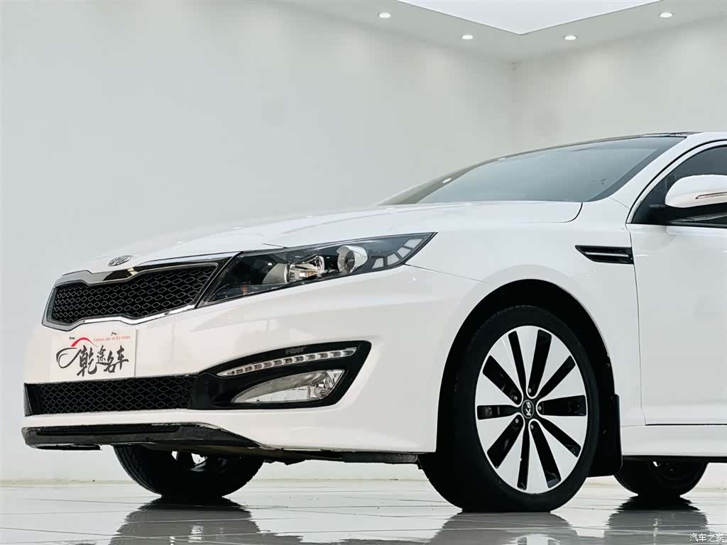 Kia K5, 2011 8