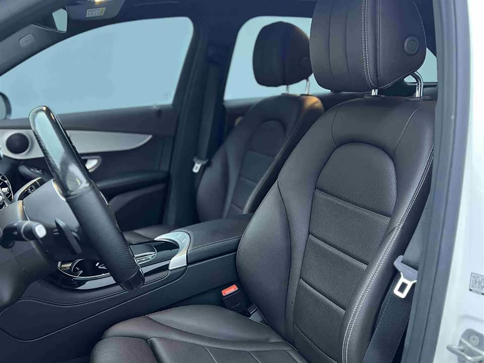 Mercedes-Benz GLC Mercedes-Benz GLC