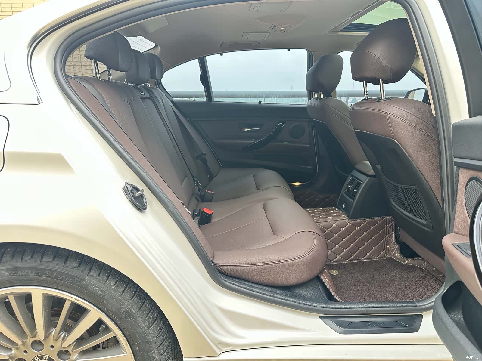 BMW 3 Series, 2019 17