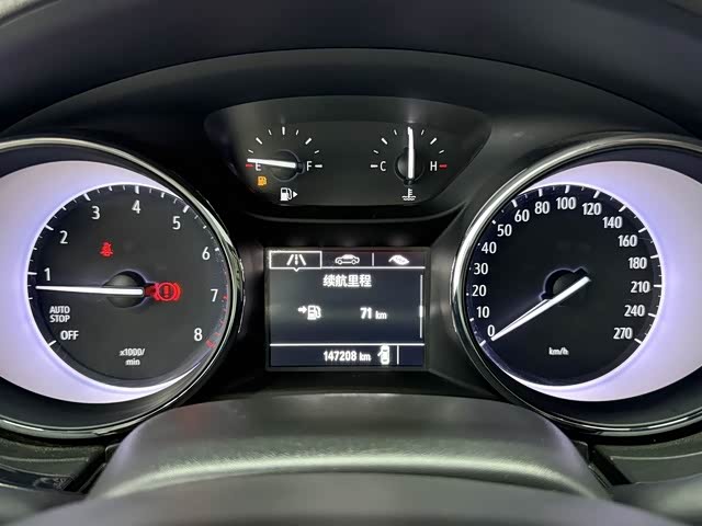 Buick Velar 2017, фото 5