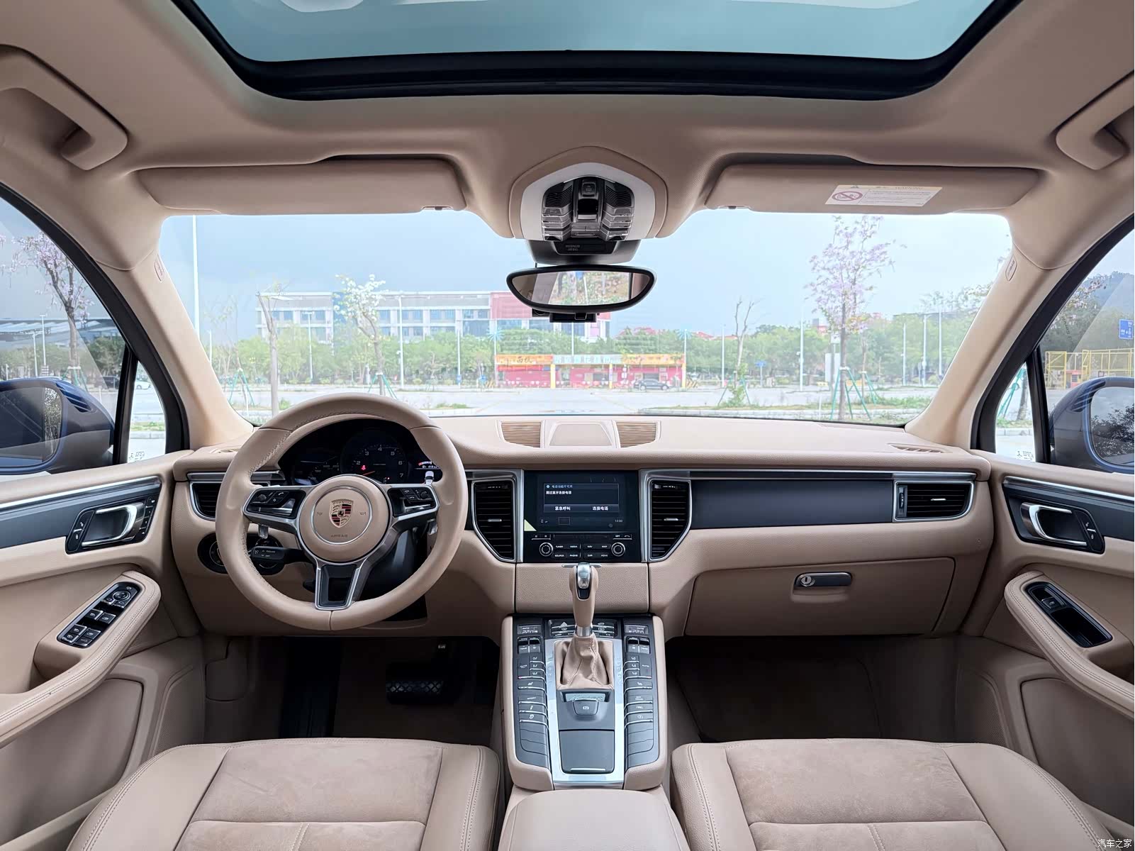 Porsche Macan, 2016 10
