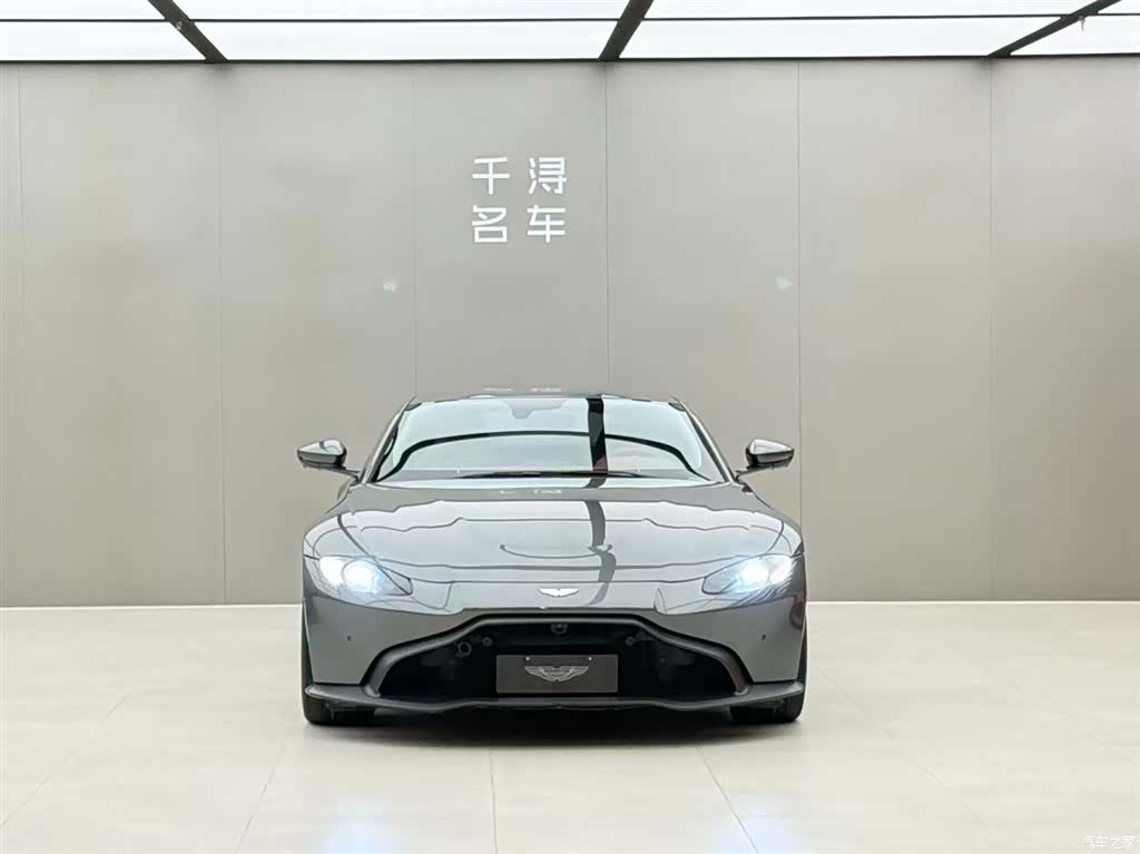 Aston Martin Vantage, 2019 2