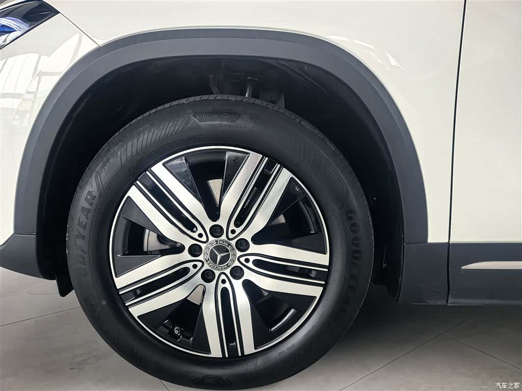 Mercedes-Benz EQA, 2023 7