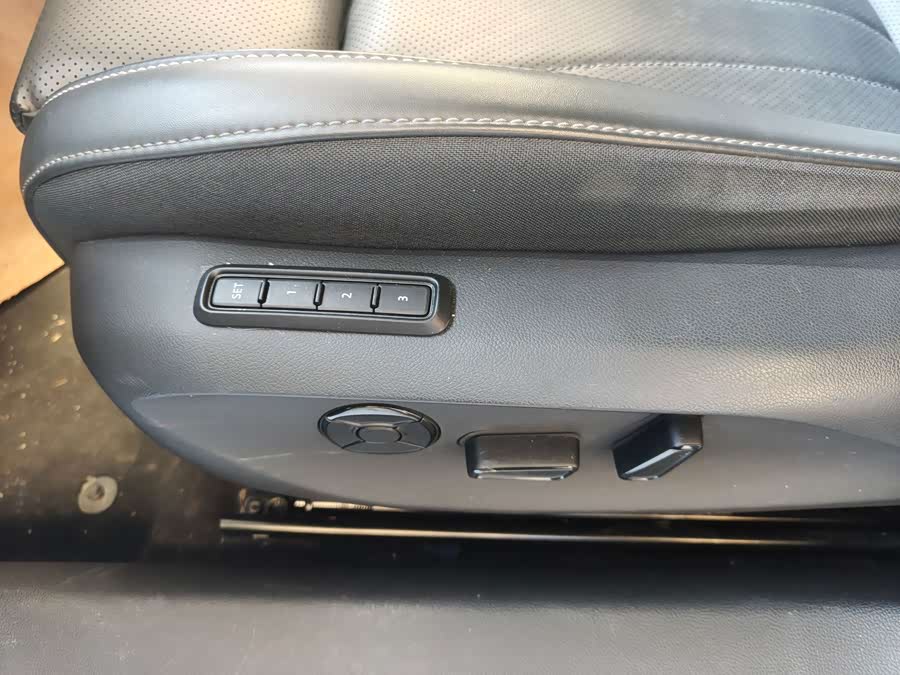 Volkswagen Passat 2025, фото 10