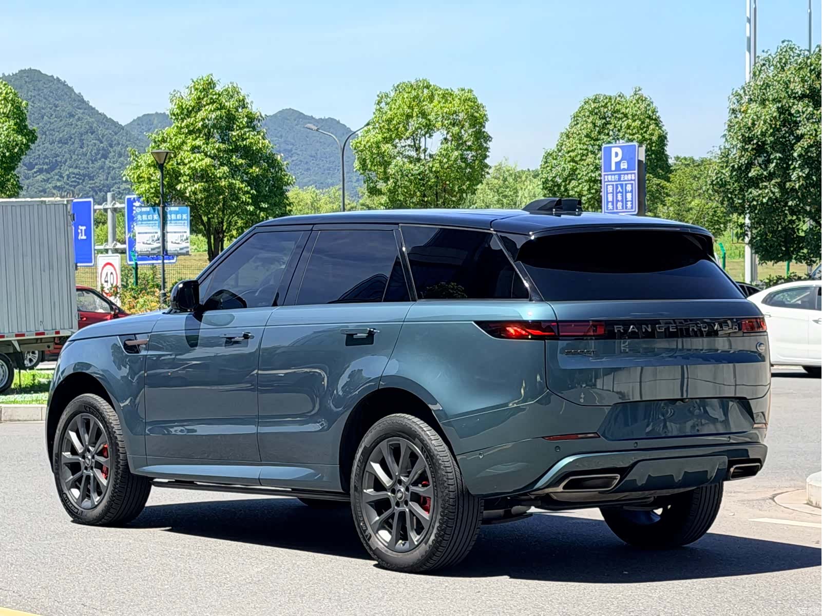 Land Rover Range Rover, 2024 все фото
