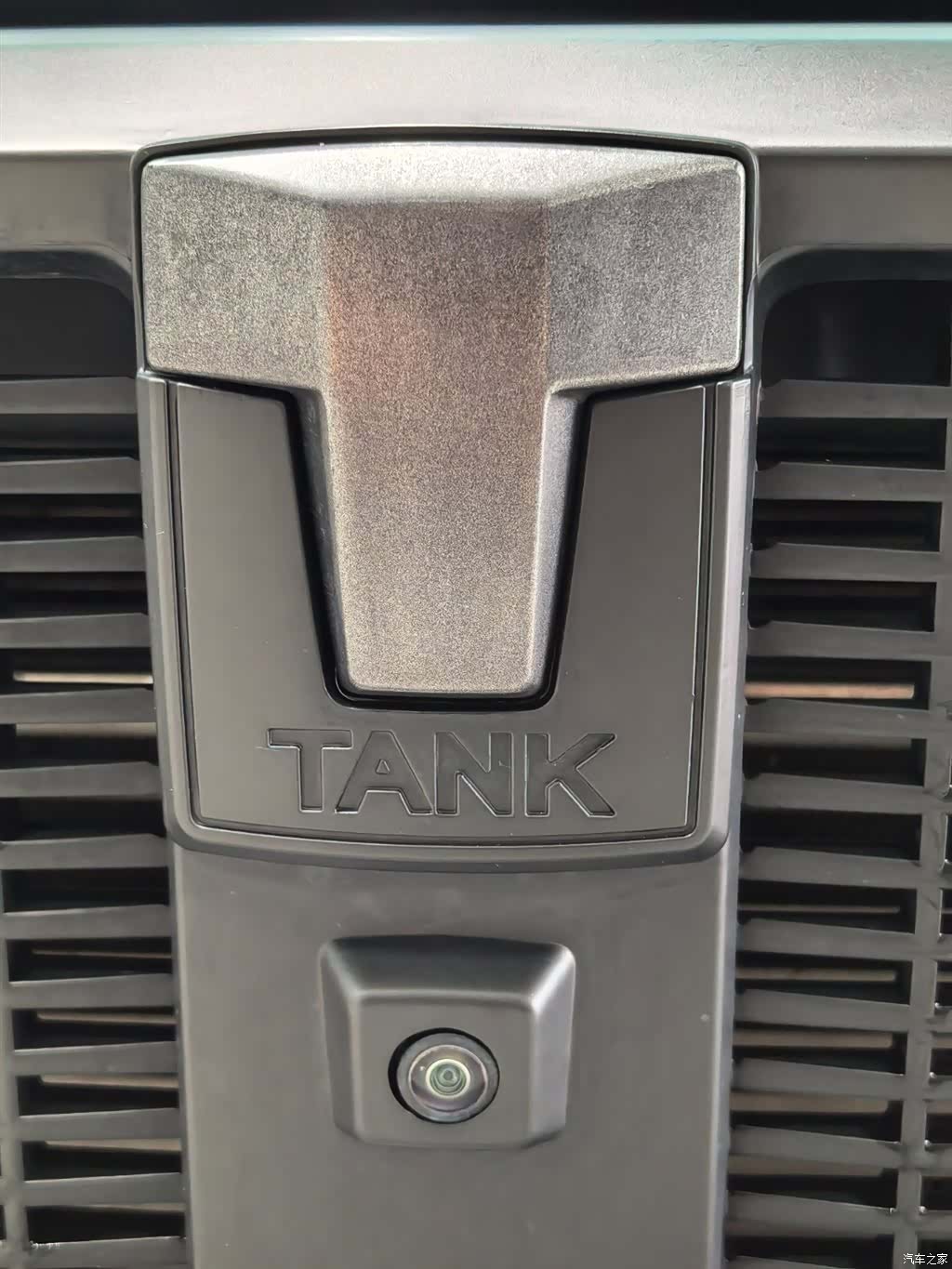 Tank 300, 2022 15