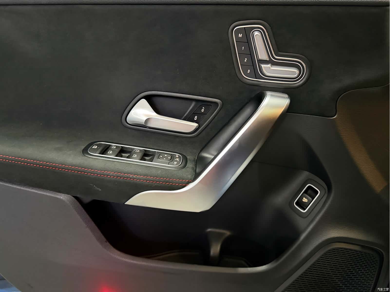 Mercedes-Benz CLA, 2021 13