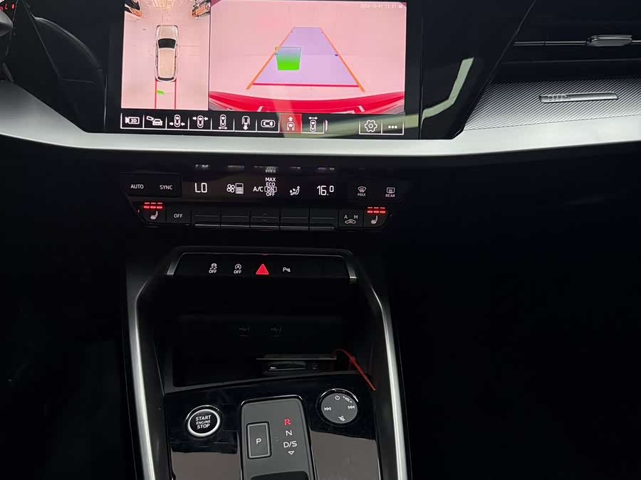 Audi A3 2023, фото 12