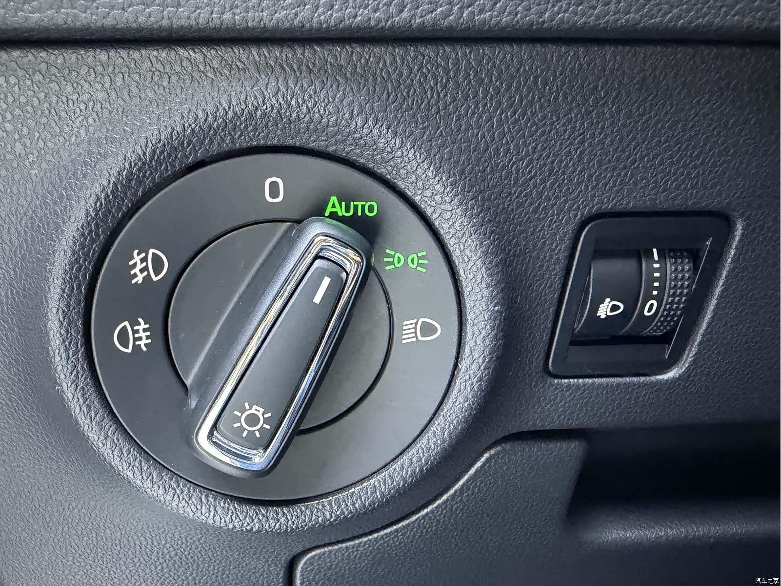 Skoda Karoq, 2023 10