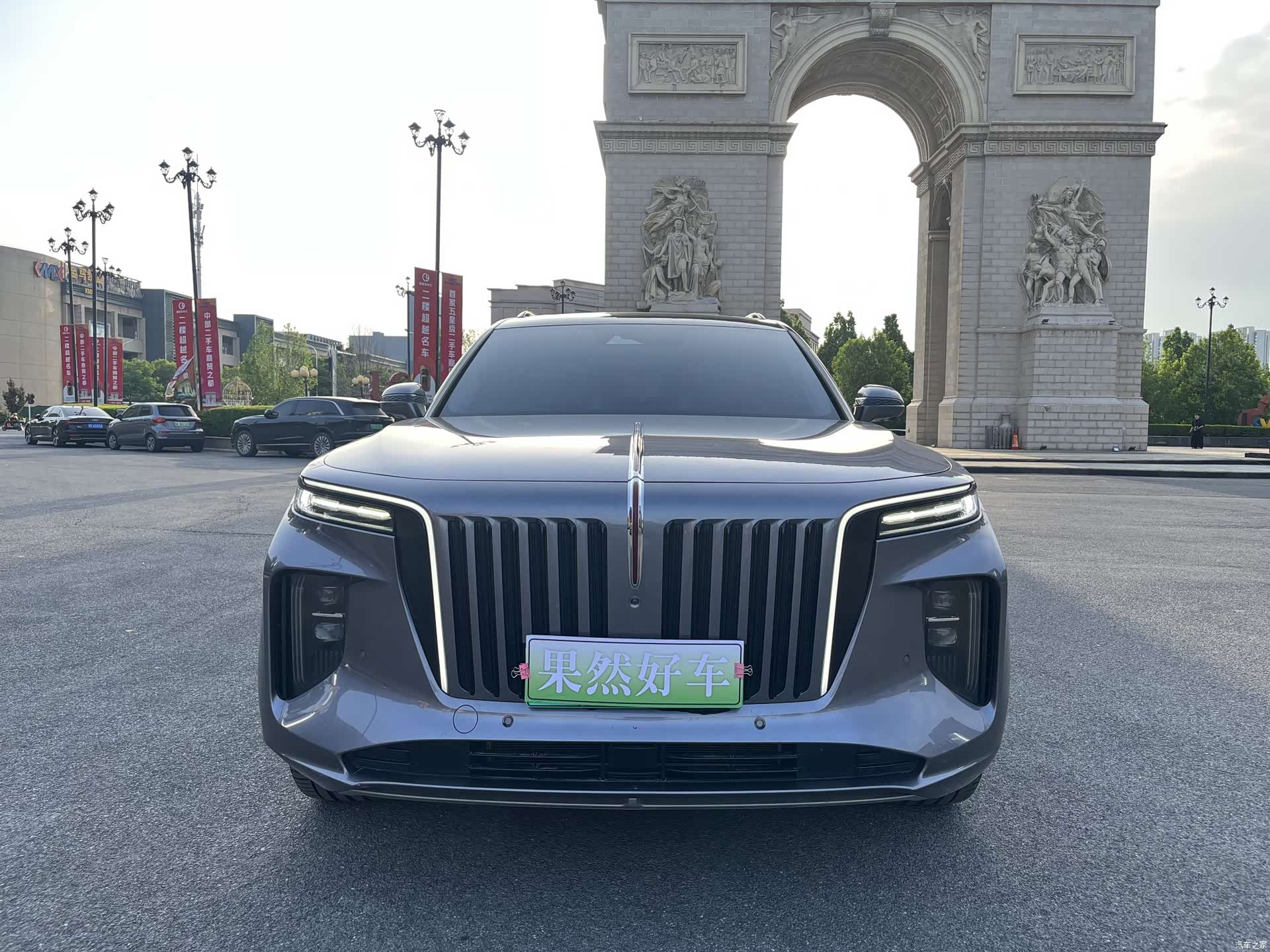 Hongqi E-HS9, 2021 2