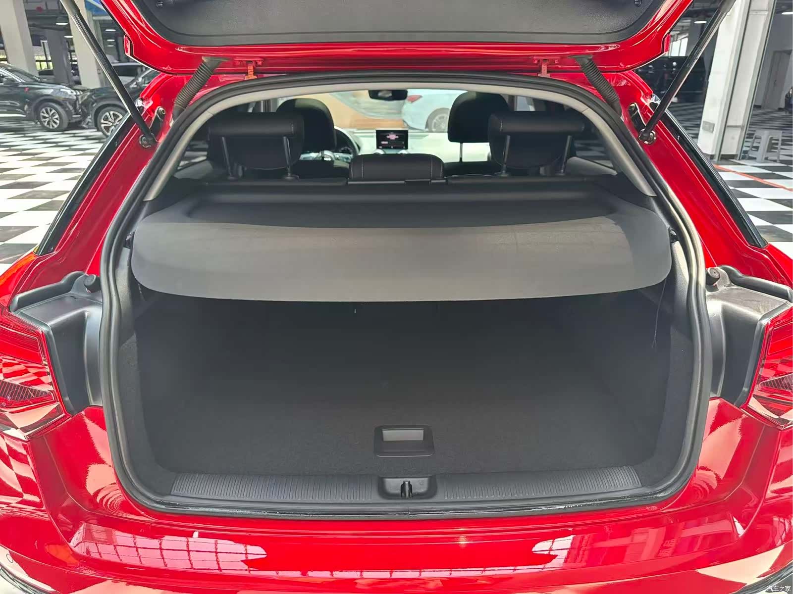 Audi Q2L, 2020 18