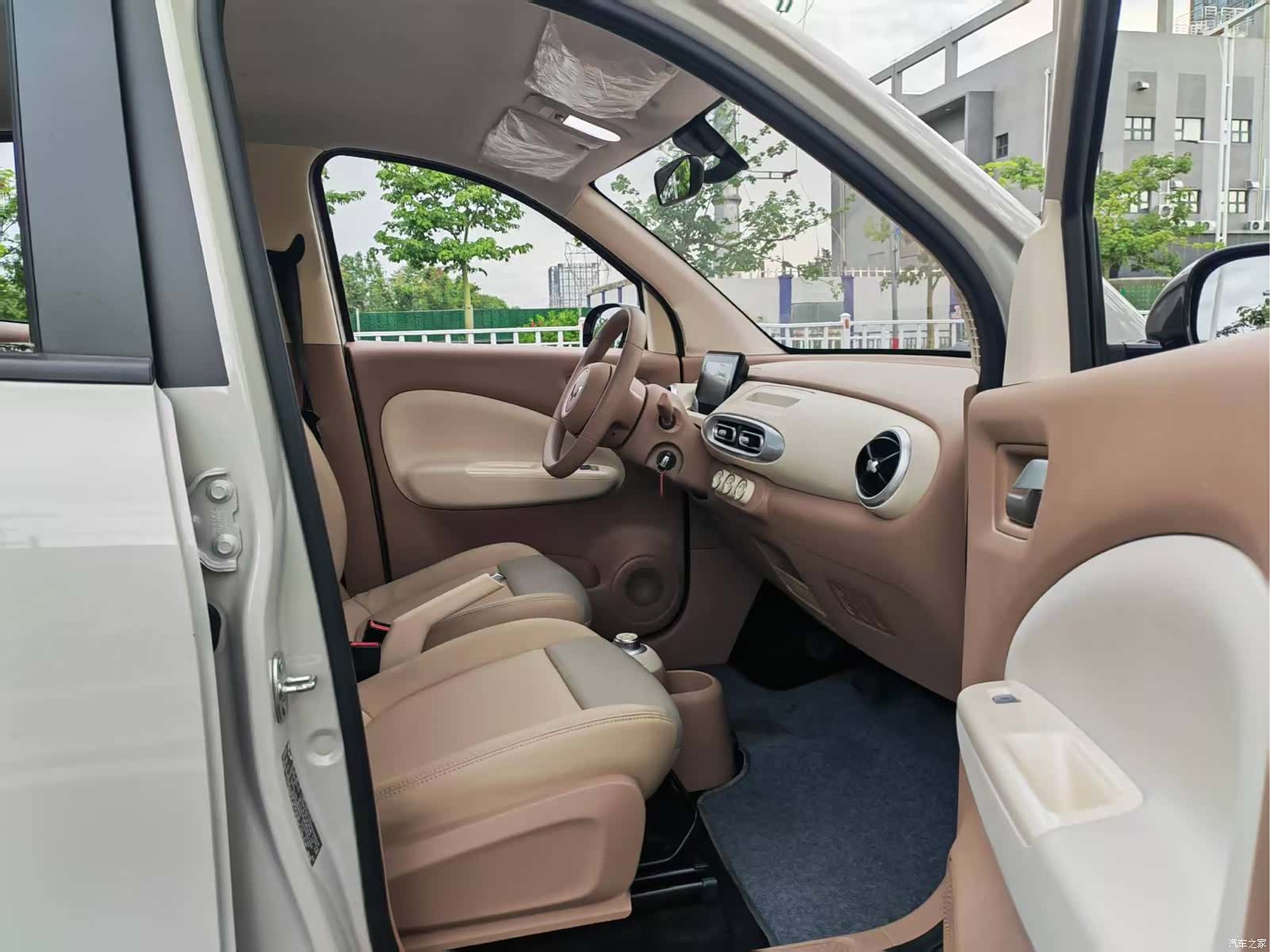 Wuling MINIEV, 2025 9