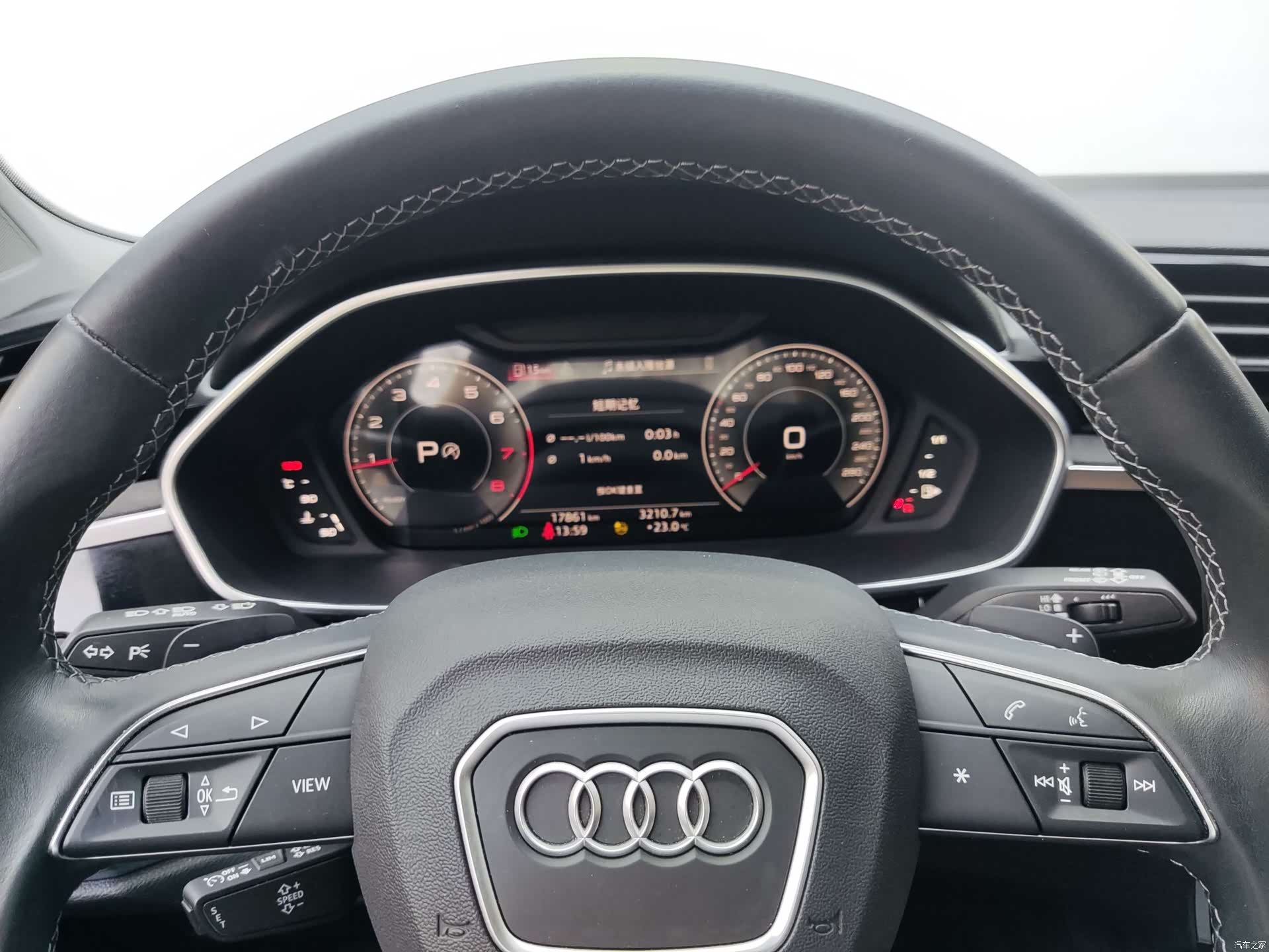 Audi Q3, 2023 10
