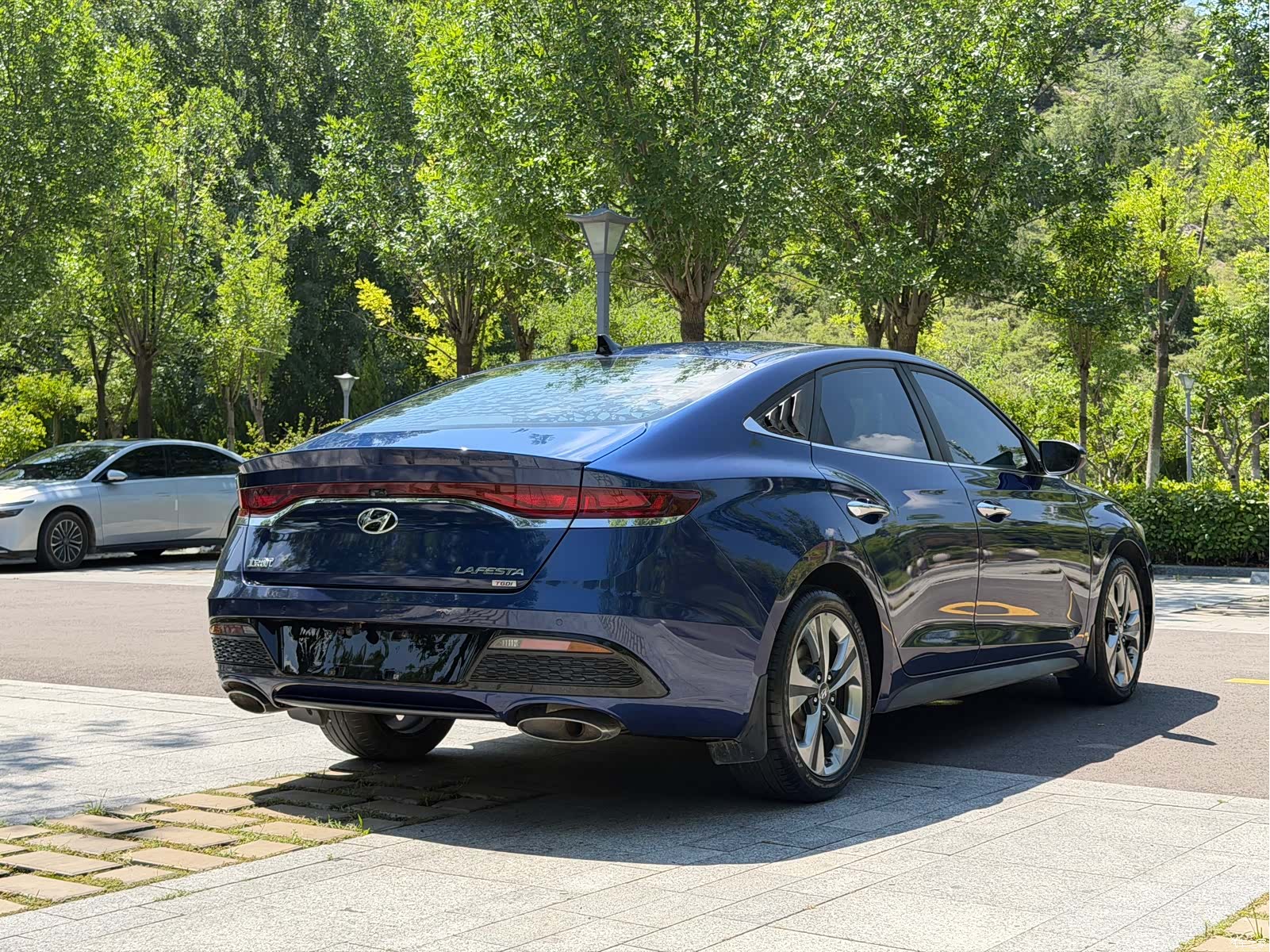 Hyundai Lafesta, 2019 21