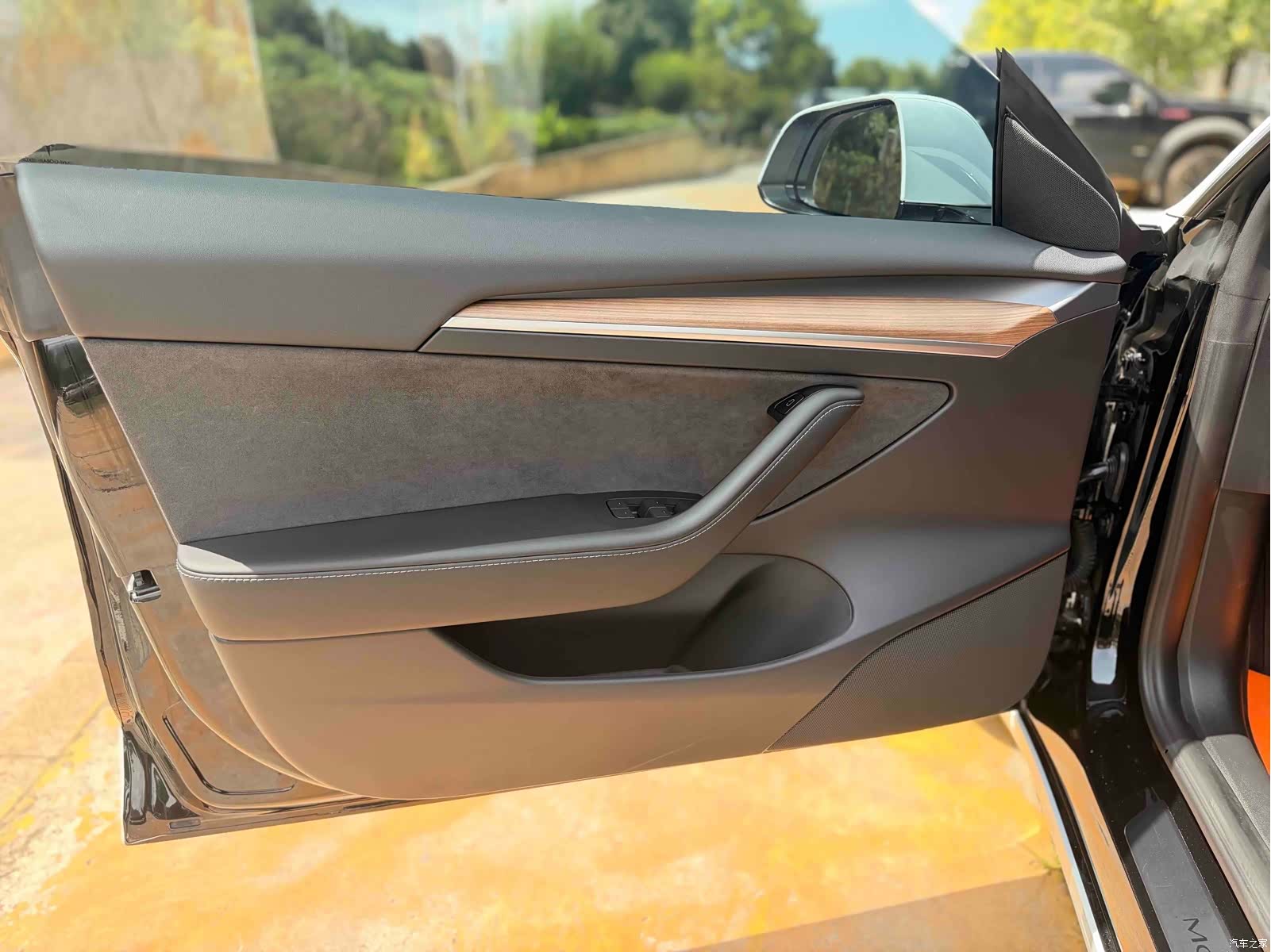 Tesla Model 3, 2023 14