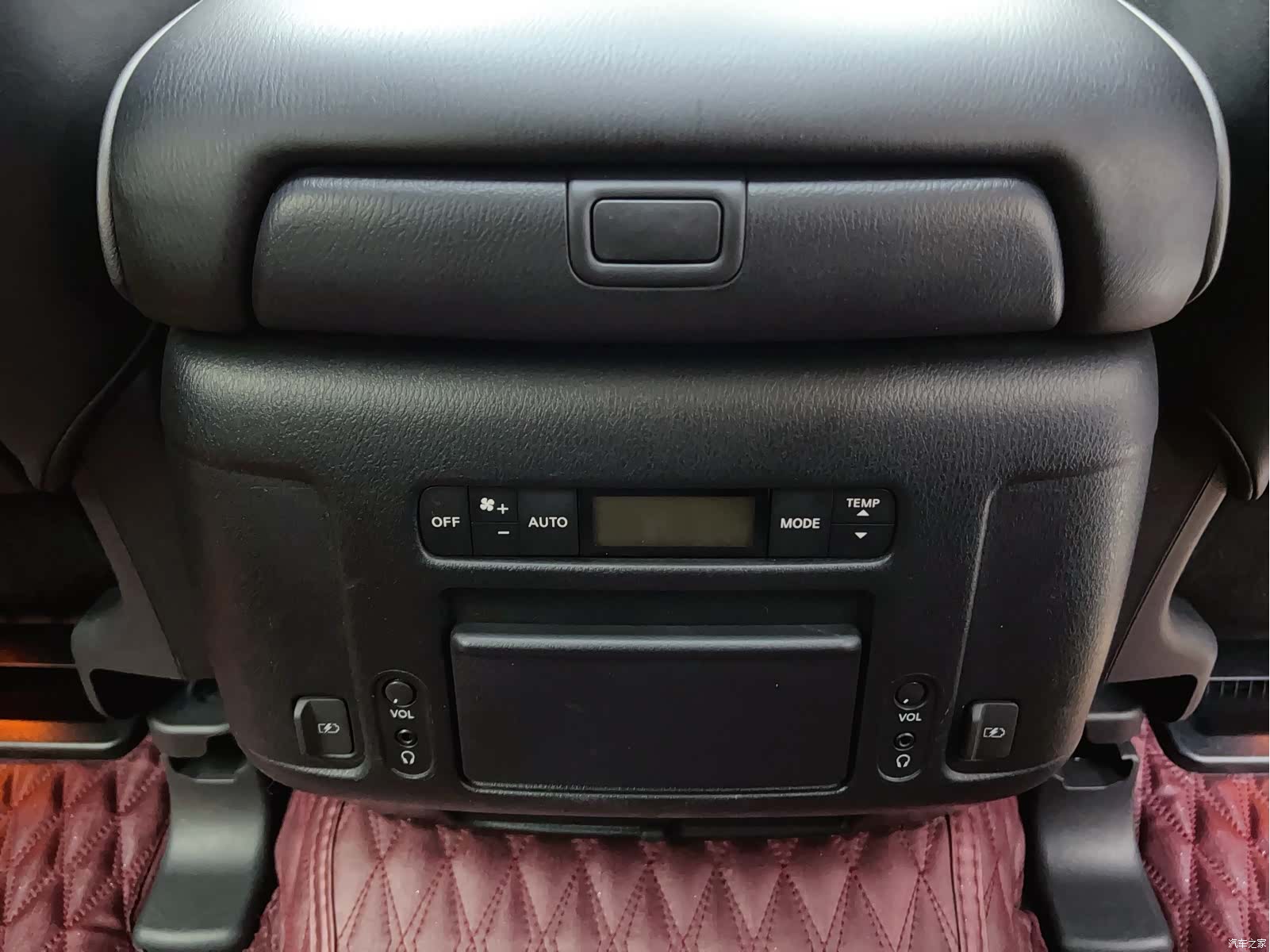 Infiniti QX80, 2019 10