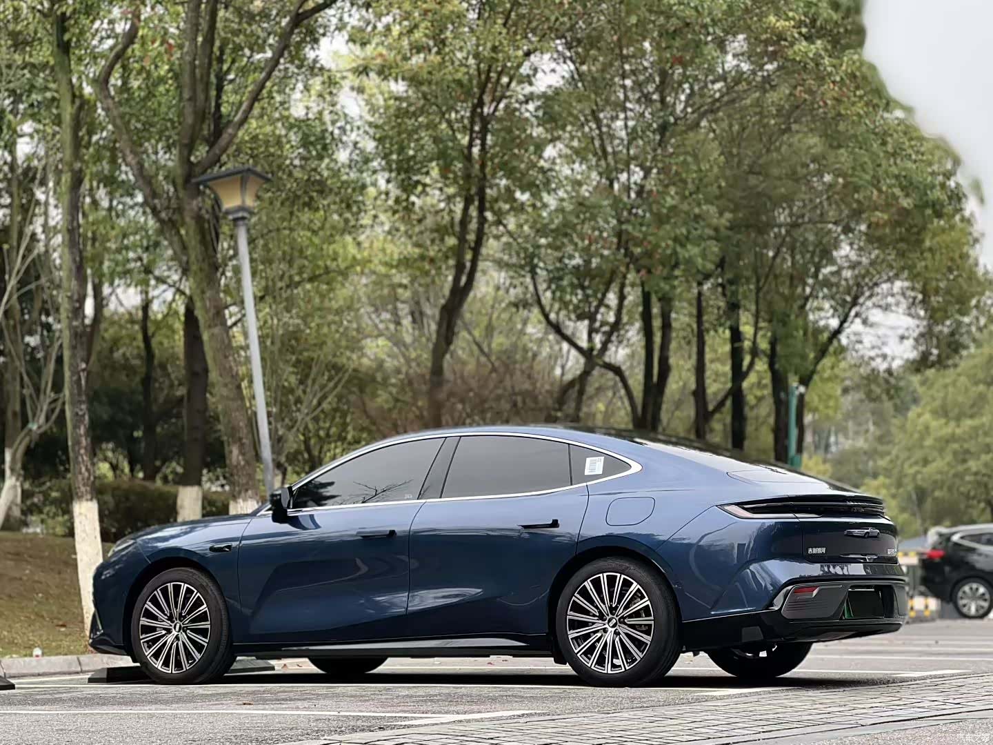 Geely 8, 2025 7