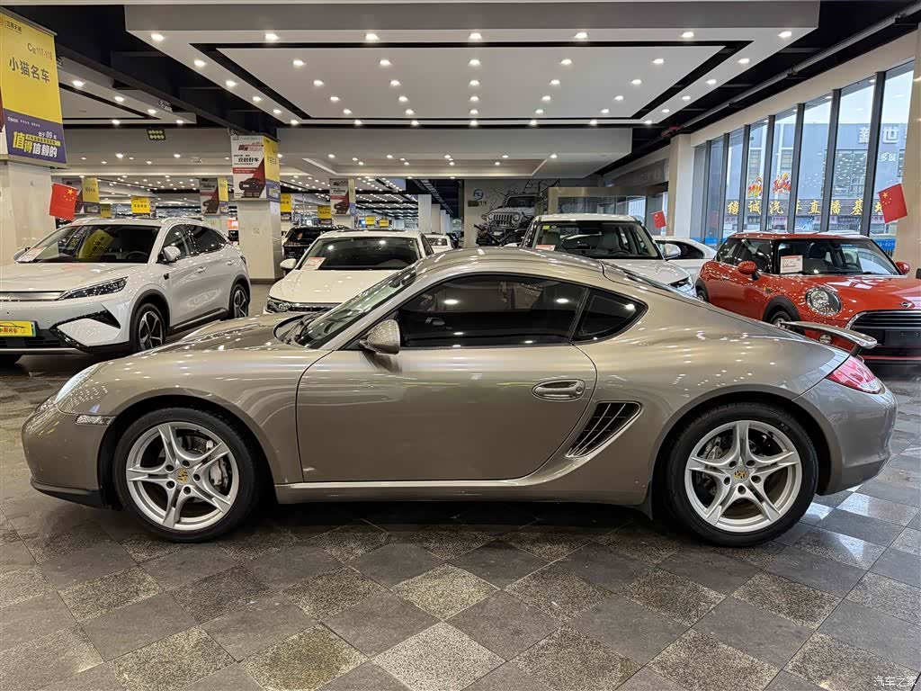Porsche Cayman, 2012 11