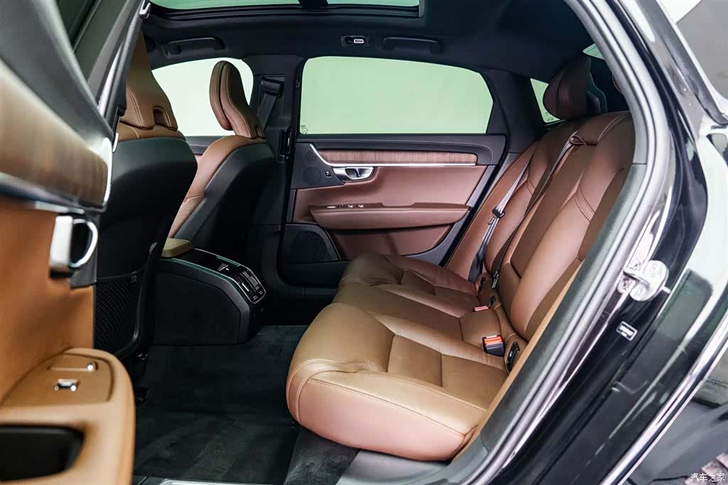 Volvo S90, 2023 12