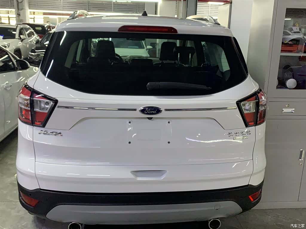 Ford Kuga, 2018 8